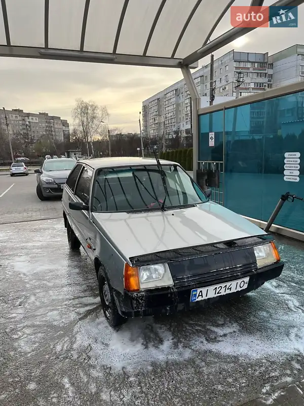 ЗАЗ 1102 Таврія-Нова