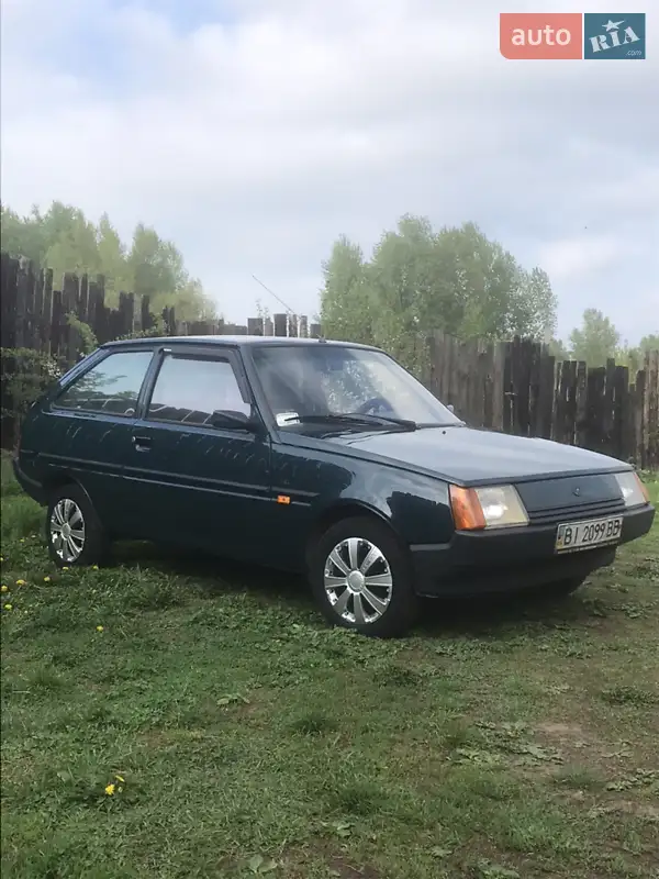 ЗАЗ 1102 Таврія-Нова