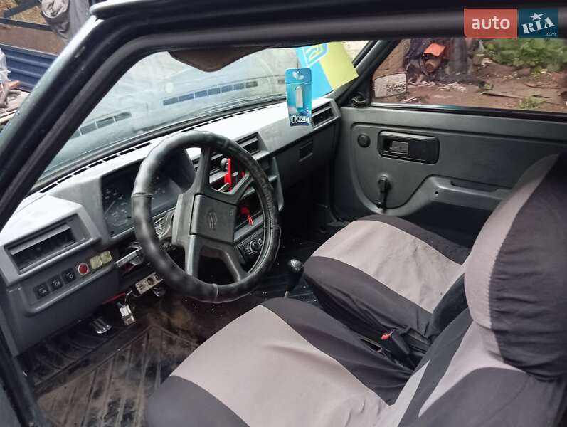 Хетчбек ЗАЗ 1102 Таврія-Нова 2005 в Павлограді фото 3 Хетчбек ЗАЗ 1102 Таврія-Нова 2005 в Павлограді