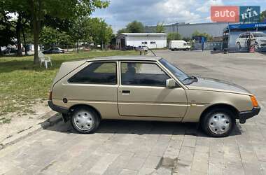 Хэтчбек ЗАЗ 1102 Таврия-Нова 2002 в 