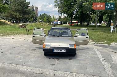 Хэтчбек ЗАЗ 1102 Таврия-Нова 2002 в 