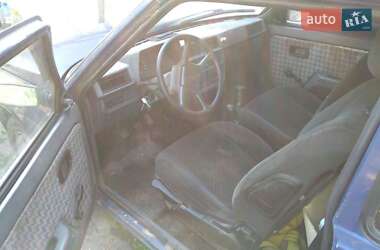 Хэтчбек ЗАЗ 1102 Таврия-Нова 2003 в 