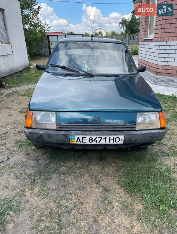ЗАЗ 1102 Таврія-Нова