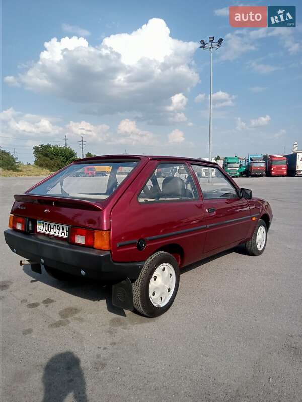 Хэтчбек ЗАЗ 1102 Таврия-Нова 1998 в Днепре