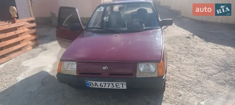 ЗАЗ 1102 Таврія-Нова