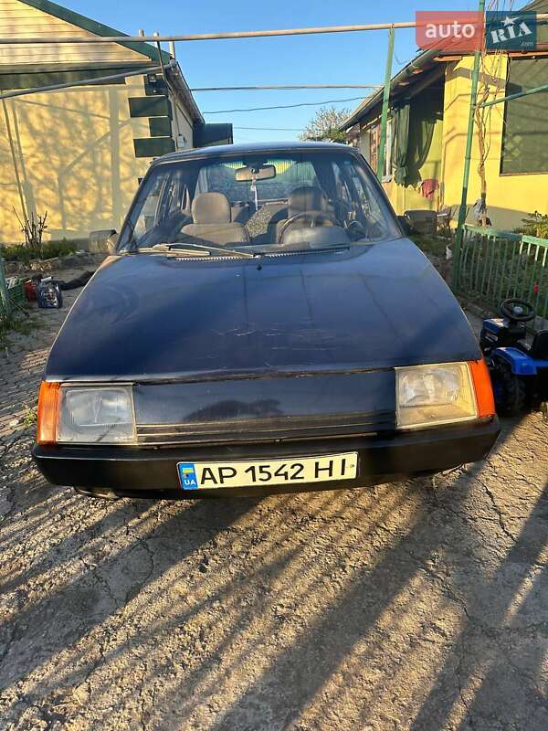 Хэтчбек ЗАЗ 1102 Таврия-Нова 2004 в 