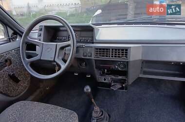Хэтчбек ЗАЗ 1102 Таврия-Нова 2003 в 