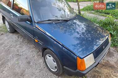 Хетчбек ЗАЗ 1102 Таврія-Нова 2004 в Харкові