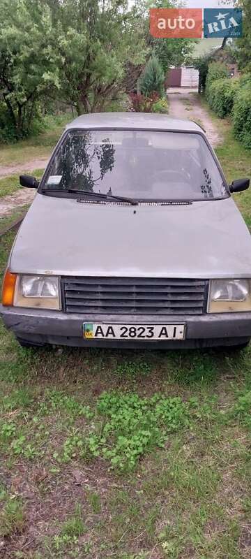 Хетчбек ЗАЗ 1102 Таврія-Нова 2006 в 