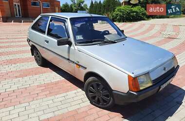 Хэтчбек ЗАЗ 1102 Таврия-Нова 2003 в 