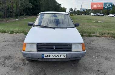 Хэтчбек ЗАЗ 1102 Таврия-Нова 2001 в 