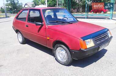 Хэтчбек ЗАЗ 1102 Таврия-Нова 2001 в 