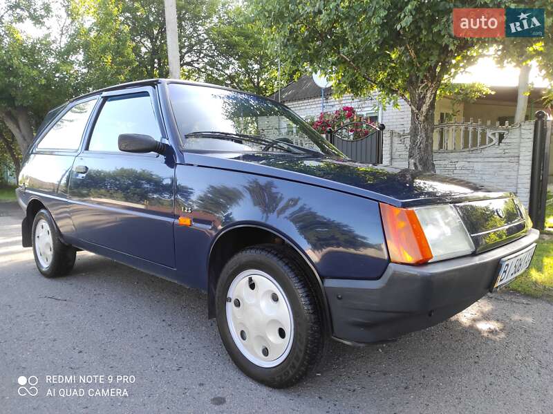 Хэтчбек ЗАЗ 1102 Таврия-Нова 2004 в 