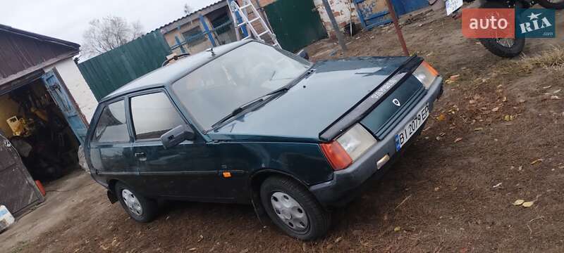 Хэтчбек ЗАЗ 1102 Таврия-Нова 2000 в Полтаве