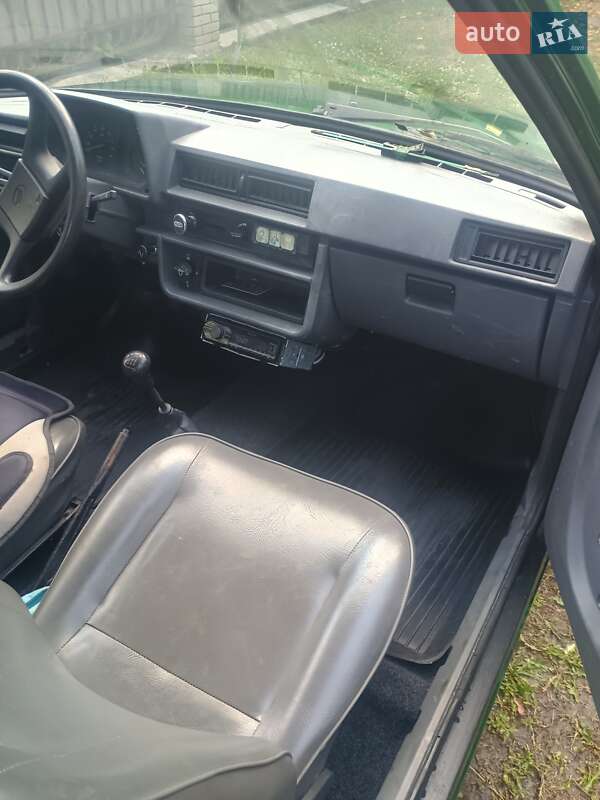 Хэтчбек ЗАЗ 1102 Таврия-Нова 2001 в Киеве