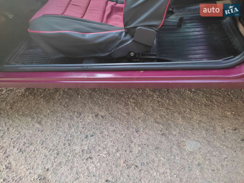 Хэтчбек ЗАЗ 1102 Таврия-Нова 2004 в Херсоне