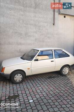 Хэтчбек ЗАЗ 1102 Таврия-Нова 2003 в 