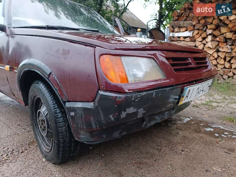Хэтчбек ЗАЗ 1102 Таврия-Нова 2005 в Олевске