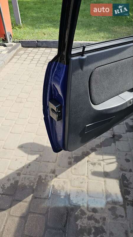 Хетчбек ЗАЗ 1102 Таврія-Нова 2003 в Сумах