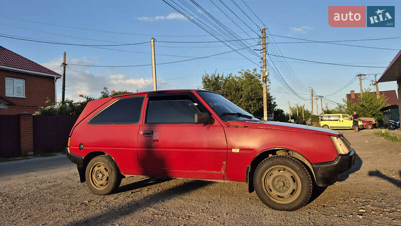 Хэтчбек ЗАЗ 1102 Таврия-Нова 2002 в Тарасовке