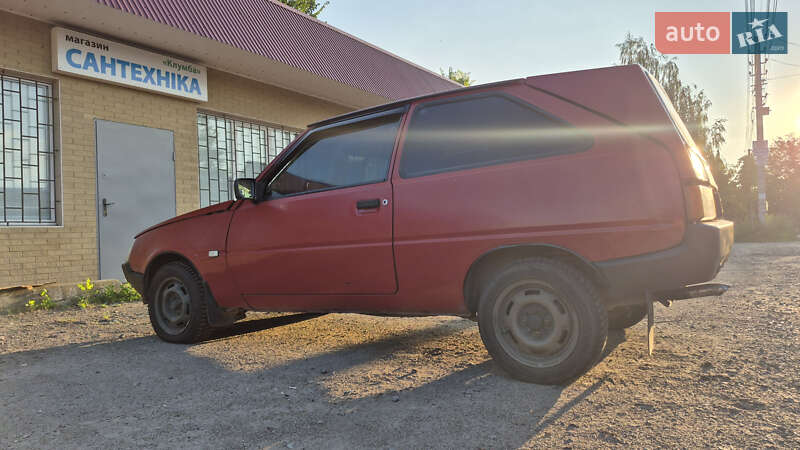 Хэтчбек ЗАЗ 1102 Таврия-Нова 2002 в Тарасовке
