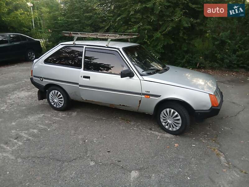 Хетчбек ЗАЗ 1102 Таврія-Нова 2003 в Києві