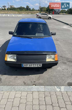 Хетчбек ЗАЗ 1102 Таврія-Нова 2001 в 