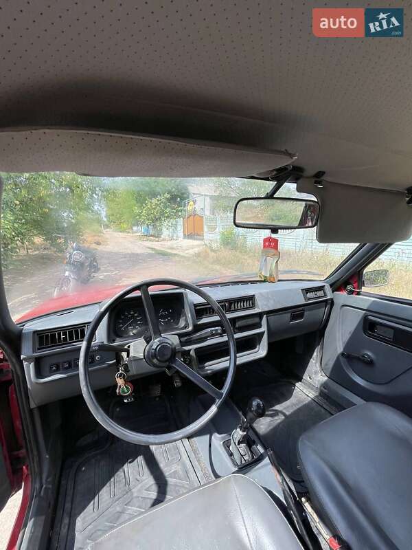 Хэтчбек ЗАЗ 1102 Таврия-Нова 2006 в Измаиле фото 4 Хэтчбек ЗАЗ 1102 Таврия-Нова 2006 в Измаиле