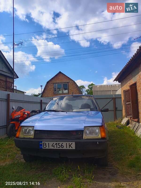 Хетчбек ЗАЗ 1102 Таврія-Нова 2003 в 