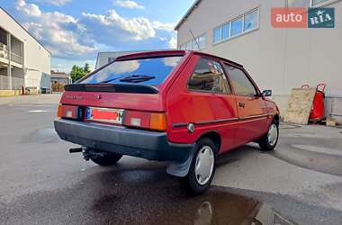 Хэтчбек ЗАЗ 1102 Таврия-Нова 2003 в 