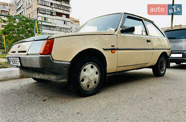 Хэтчбек ЗАЗ 1102 Таврия-Нова 2003 в 