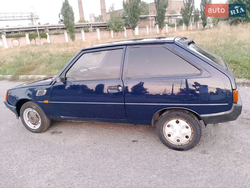 Хэтчбек ЗАЗ 1102 Таврия-Нова 2005 в Киеве