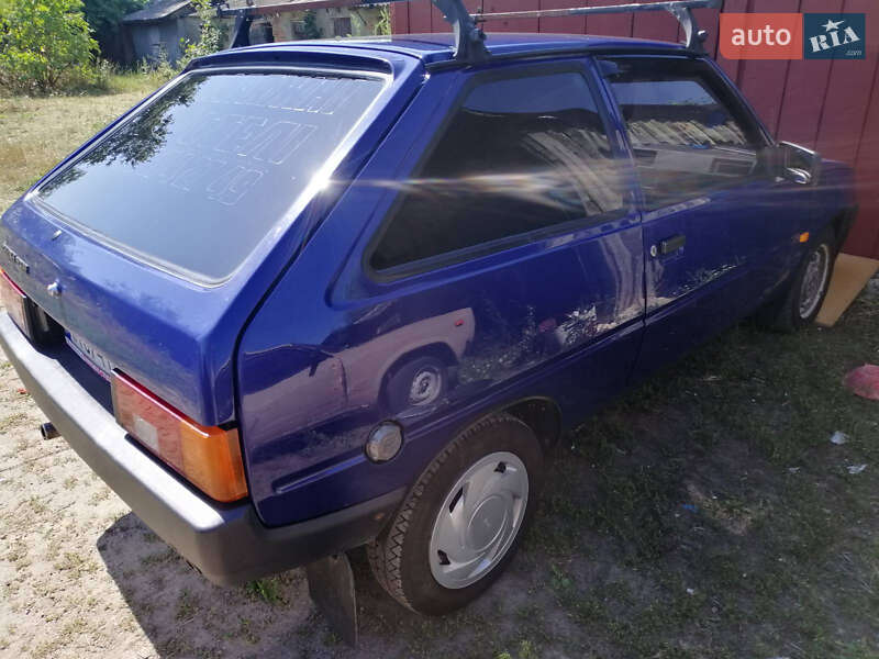 Хэтчбек ЗАЗ 1102 Таврия-Нова 2004 в Черняхове