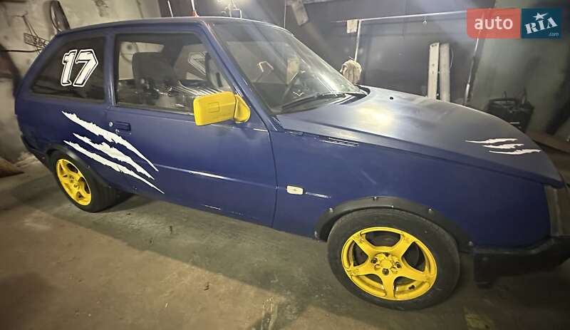 Хэтчбек ЗАЗ 1102 Таврия-Нова 2004 в 