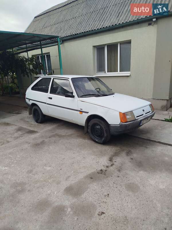 Хетчбек ЗАЗ 1102 Таврія-Нова 2004 в Дніпрі фото 2 Хетчбек ЗАЗ 1102 Таврія-Нова 2004 в Дніпрі