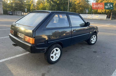 Хэтчбек ЗАЗ 1102 Таврия-Нова 2001 в 