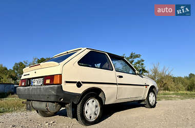 Хэтчбек ЗАЗ 1102 Таврия-Нова 2003 в 