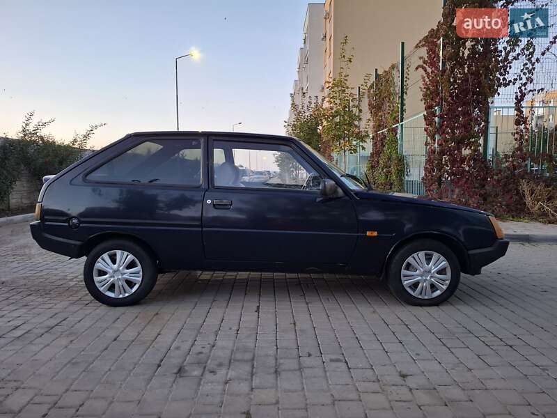 Хэтчбек ЗАЗ 1102 Таврия-Нова 1998 в Авангарде