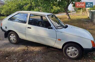Хэтчбек ЗАЗ 1102 Таврия-Нова 2003 в 