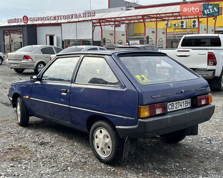 Хетчбек ЗАЗ 1102 Таврія-Нова 2002 в Прилуках