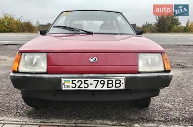 Хетчбек ЗАЗ 1102 Таврія-Нова 2001 в 