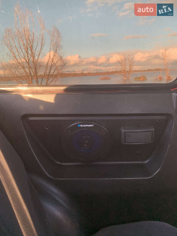 Хэтчбек ЗАЗ 1102 Таврия-Нова 1998 в Демидове фото 51 Хэтчбек ЗАЗ 1102 Таврия-Нова 1998 в Демидове