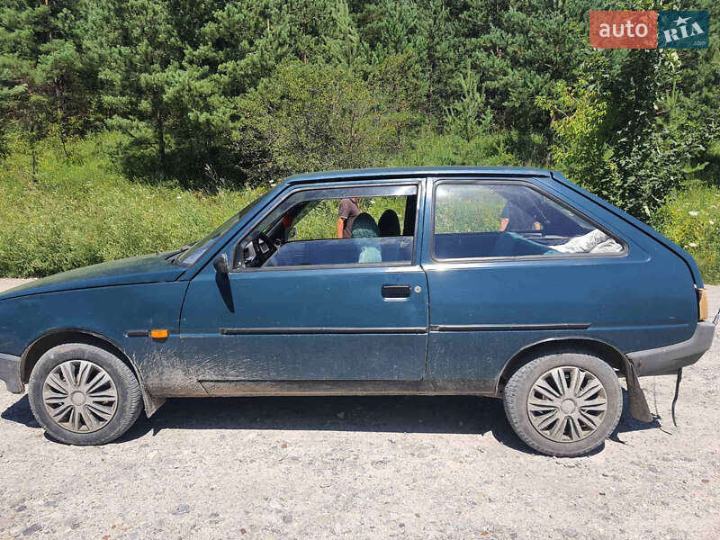 Хэтчбек ЗАЗ 1102 Таврия-Нова 2004 в Збараже фото 2 Хэтчбек ЗАЗ 1102 Таврия-Нова 2004 в Збараже