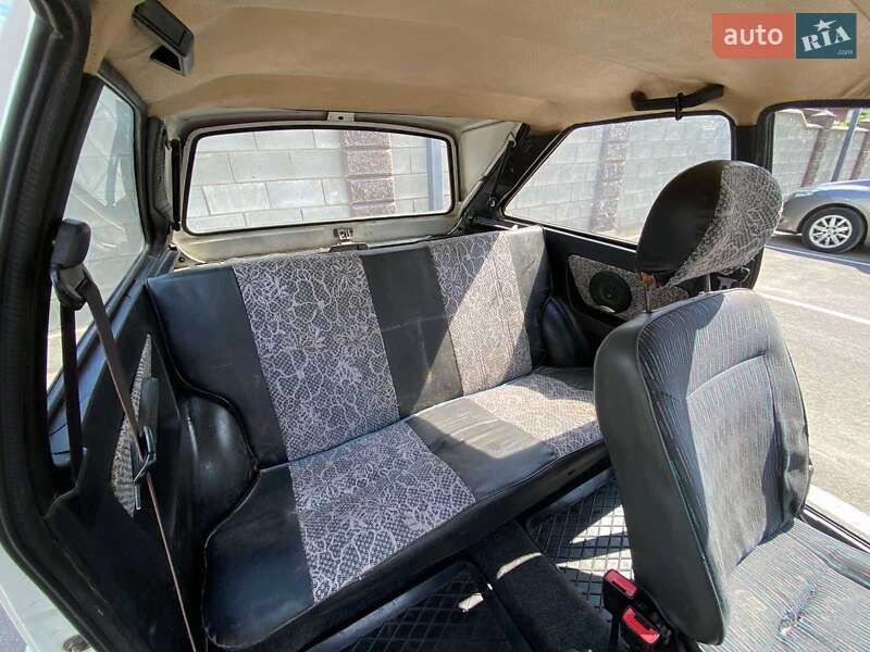 Хэтчбек ЗАЗ 1102 Таврия-Нова 2001 в Ровно