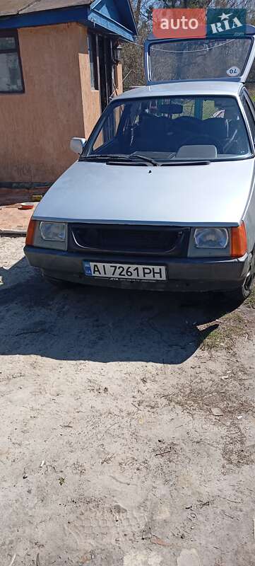ЗАЗ 1102 Таврія-Нова 2001 ЗАЗ 1102 Таврія-Нова 2001