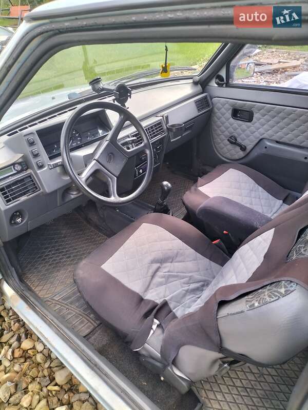 Хэтчбек ЗАЗ 1102 Таврия-Нова 2004 в Стрые фото 7 Хэтчбек ЗАЗ 1102 Таврия-Нова 2004 в Стрые