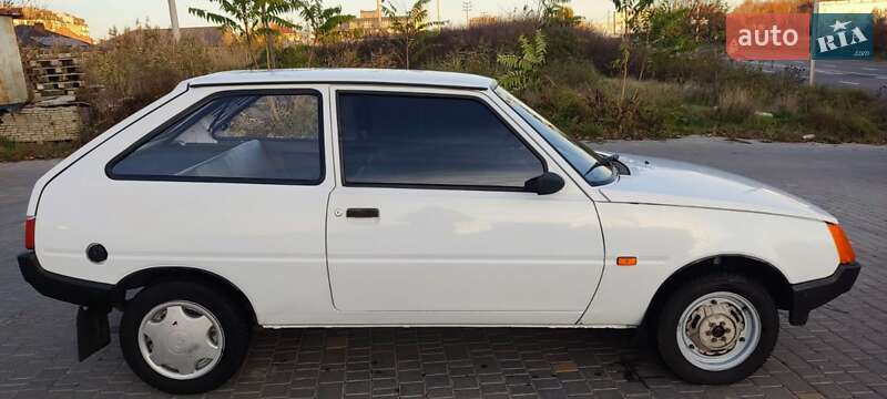 Хетчбек ЗАЗ 1102 Таврія-Нова 2006 в Одесі