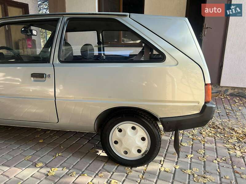 Хэтчбек ЗАЗ 1102 Таврия-Нова 2006 в Запорожье фото 3 Хэтчбек ЗАЗ 1102 Таврия-Нова 2006 в Запорожье