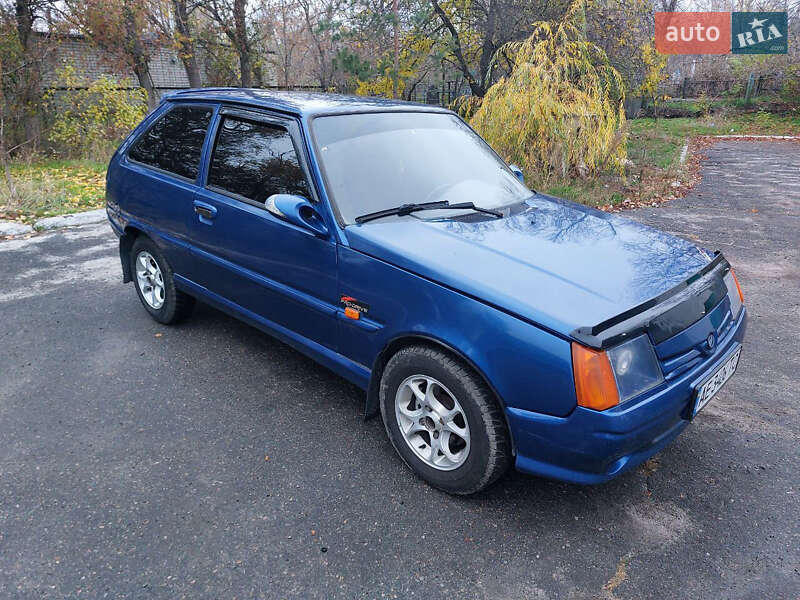 Хетчбек ЗАЗ 1102 Таврія-Нова 2001 в Дніпрі фото 7 Хетчбек ЗАЗ 1102 Таврія-Нова 2001 в Дніпрі
