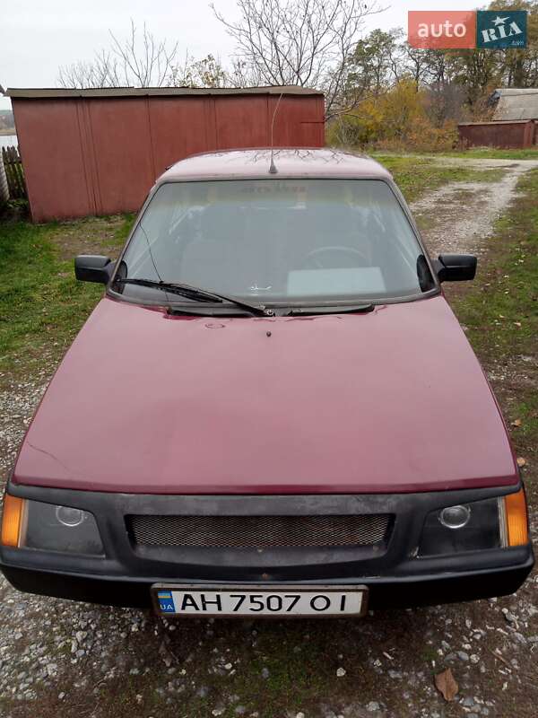 Хетчбек ЗАЗ 1102 Таврія-Нова 2005 в Олександрії фото 6 Хетчбек ЗАЗ 1102 Таврія-Нова 2005 в Олександрії